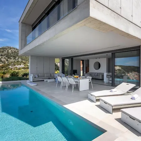 Vila Infinity Hvar Town