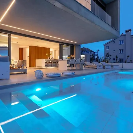 Vila Infinity *