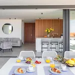 Infinity Villa *