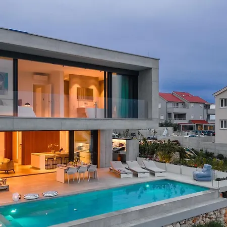 Infinity Villa