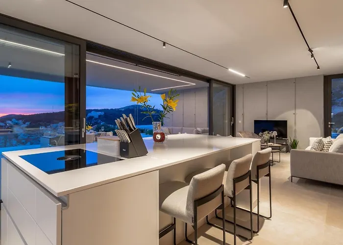 Infinity * Hvar Town