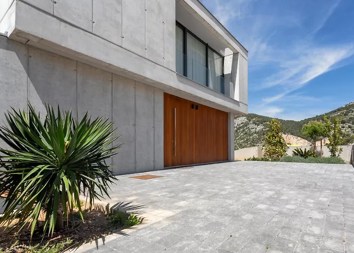 Infinity * Hvar Town