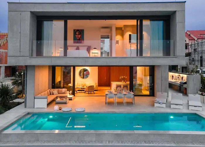 Infinity * Hvar Town