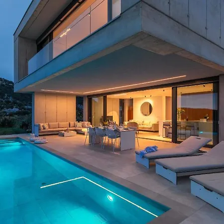 Infinity フヴァル