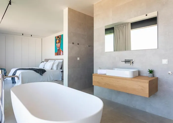 Infinity Vila Hvar Town