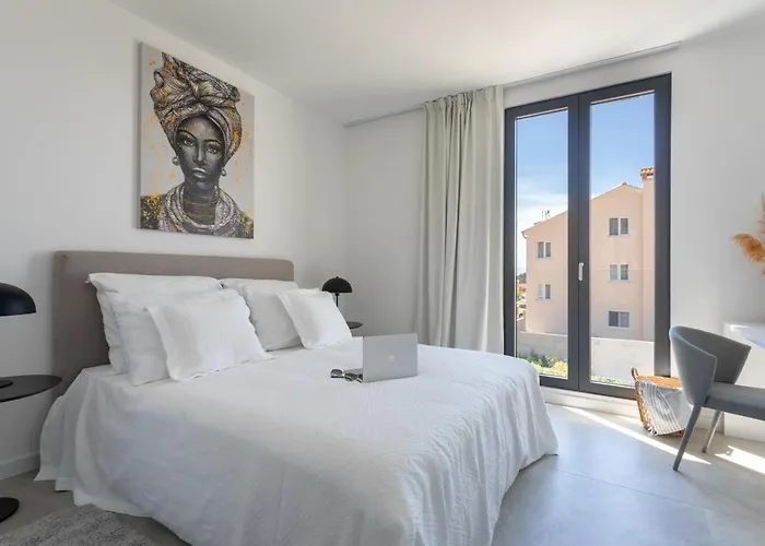 Vila Infinity Hvar Town