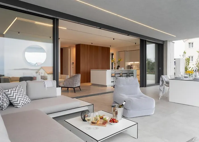 Infinity Vila Hvar Town