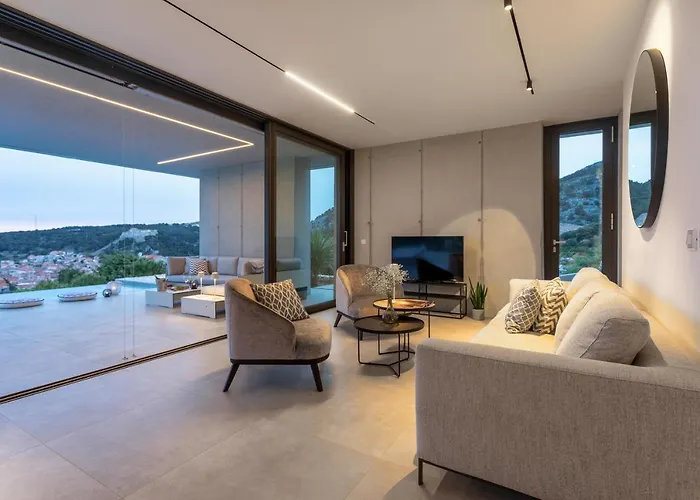 Infinity * Hvar Town